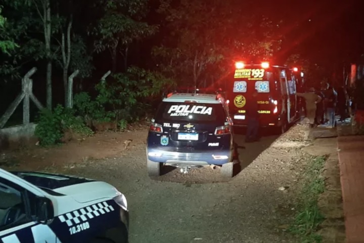 Homem é morto com 30 facadas e tem sangue usado para fazer “cruzes”