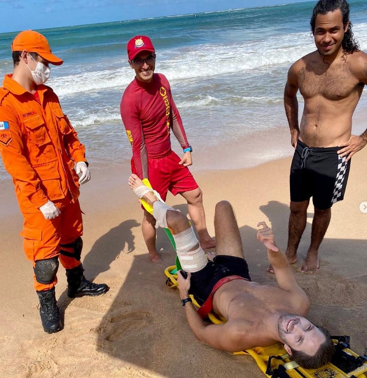 Pedro Vilela sofre acidente durante prática de surf na praia da Jatiúca