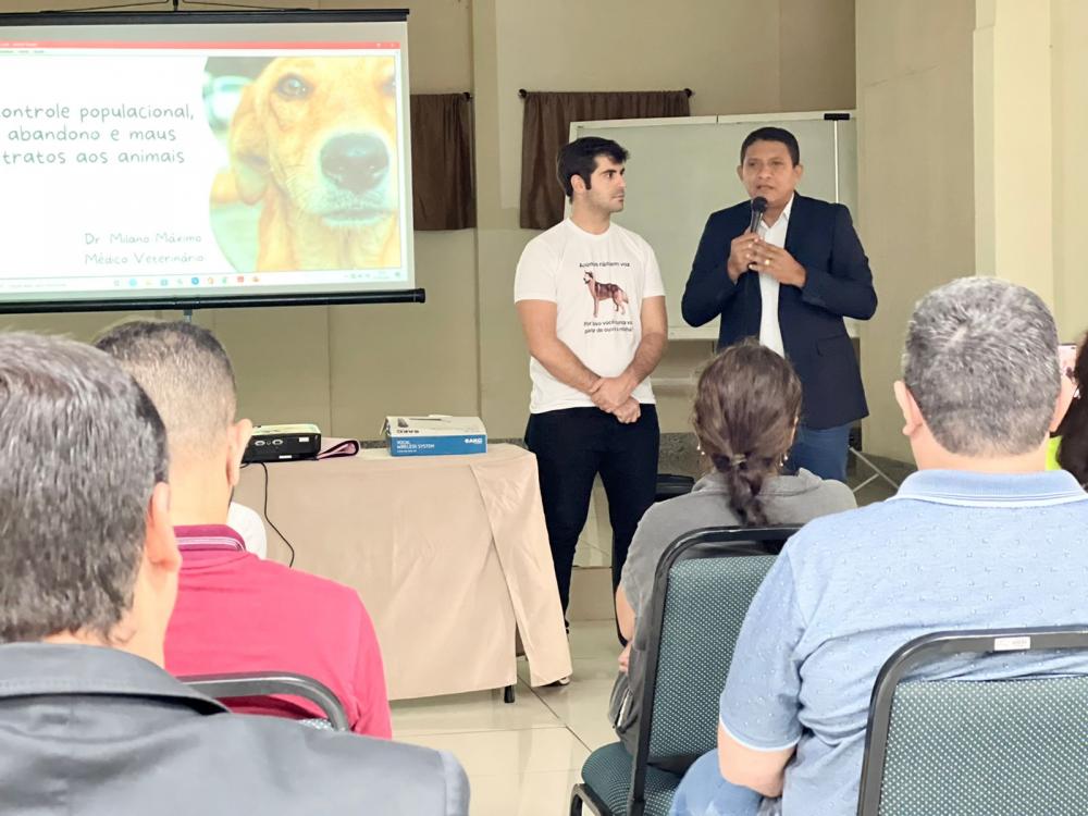 Prefeito de Palmeira apresenta êxito do Castra Móvel em Natal (RN)