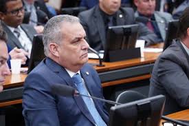 Alfredo Gaspar pode trocar o União Brasil pelo PP de Arthur Lira