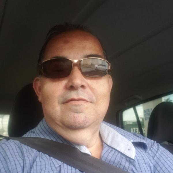 Carlos André (O poeta)